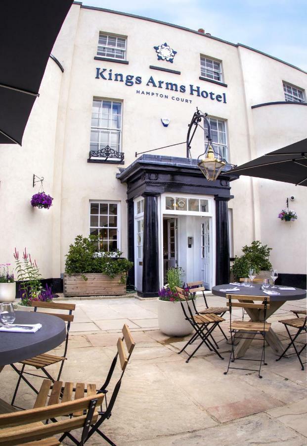 The Kings Arms Hotel Kingston upon Thames  Exterior photo